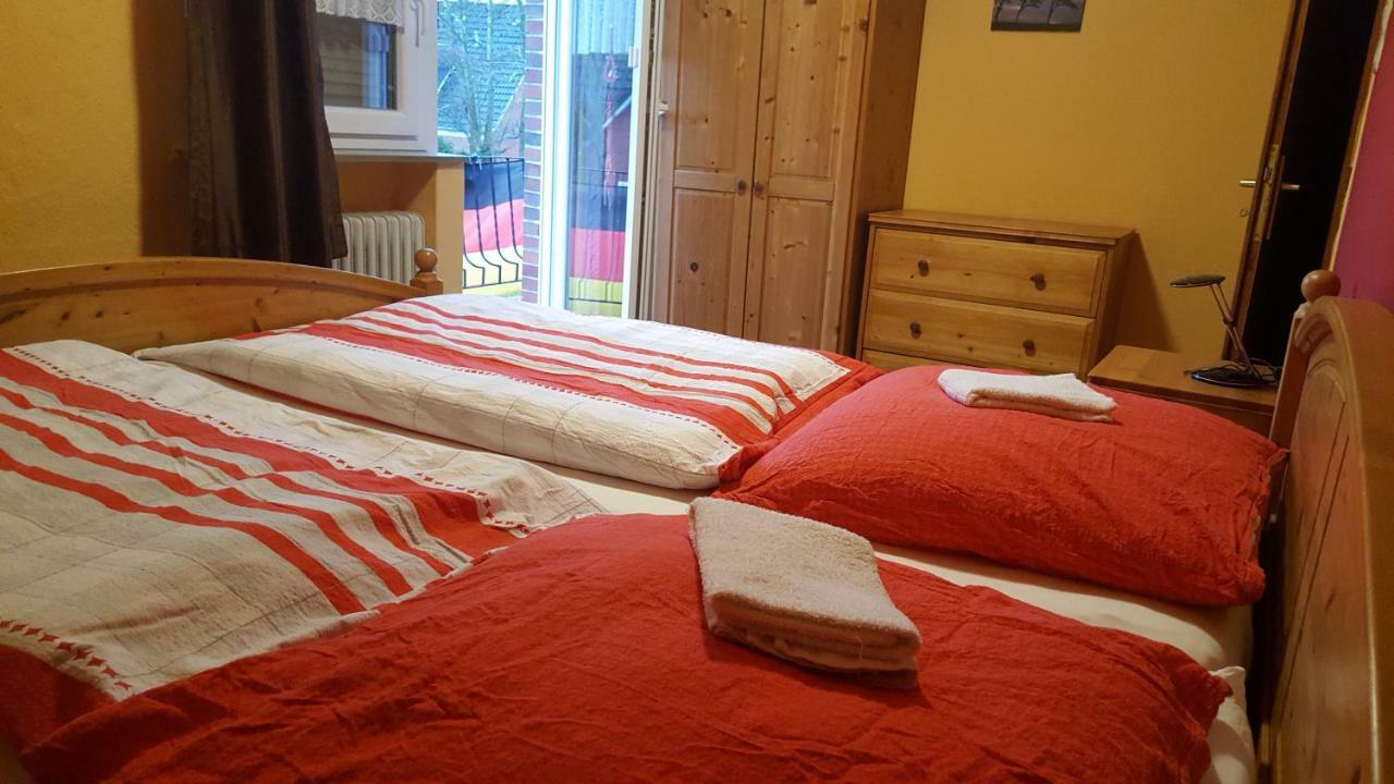 Wohnung 2 Mit Balkon- Haus Annegrete Esens Extérieur photo